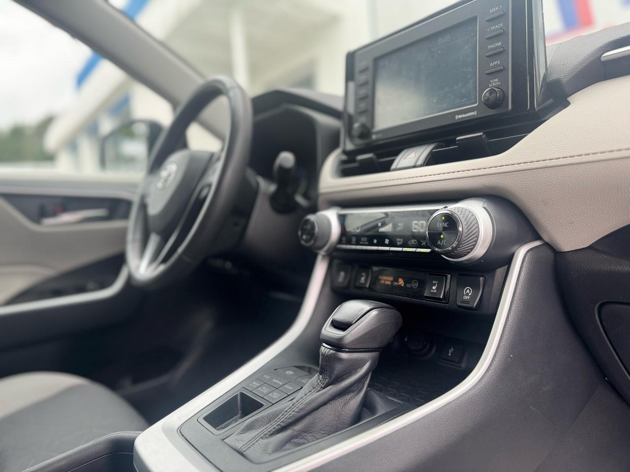 Toyota RAV4 XLE AWD 2020