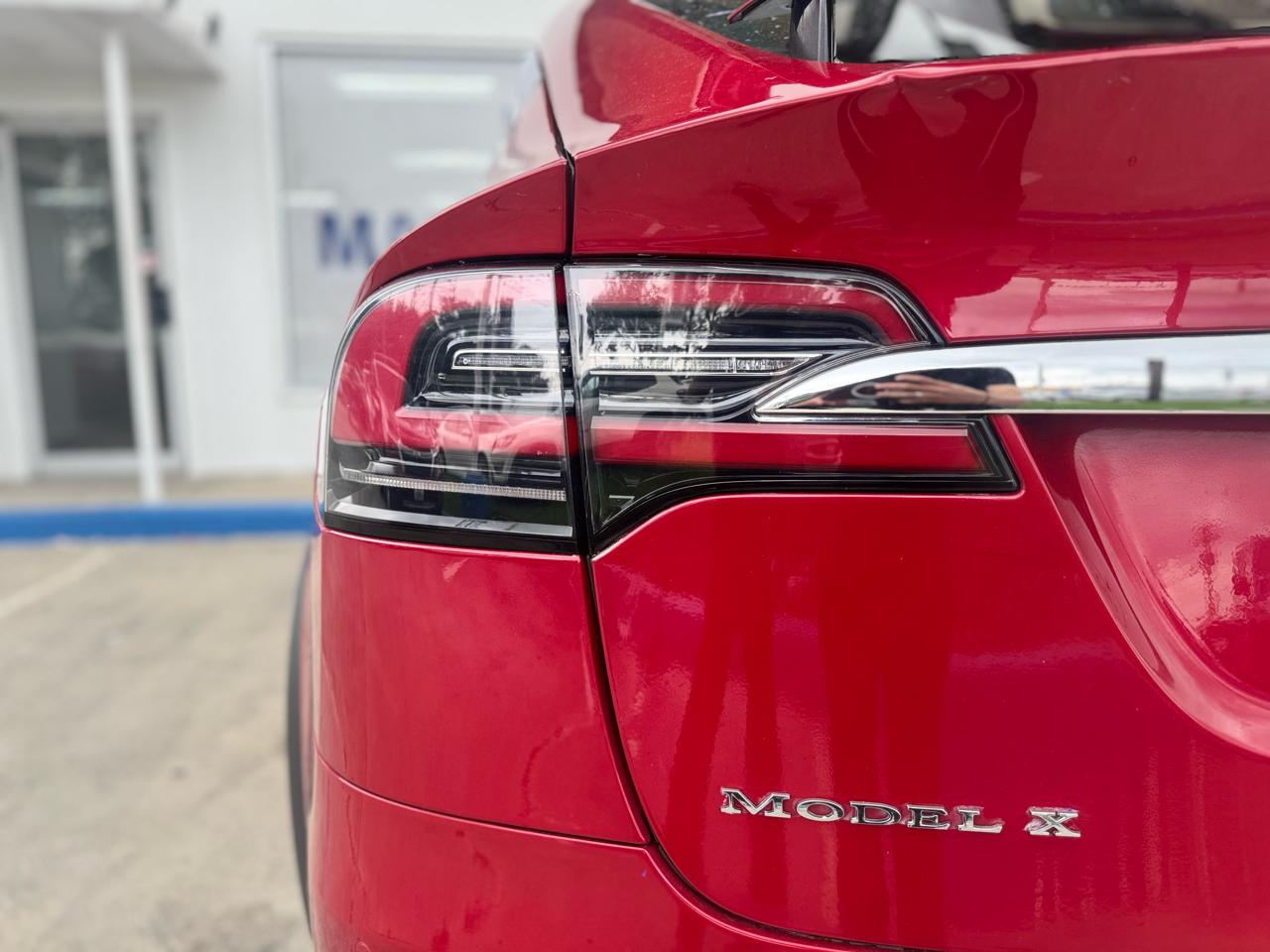 Tesla Model X 90D 2017