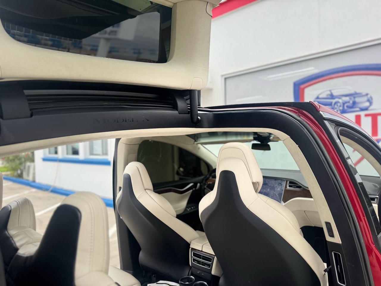 Tesla Model X 90D 2017