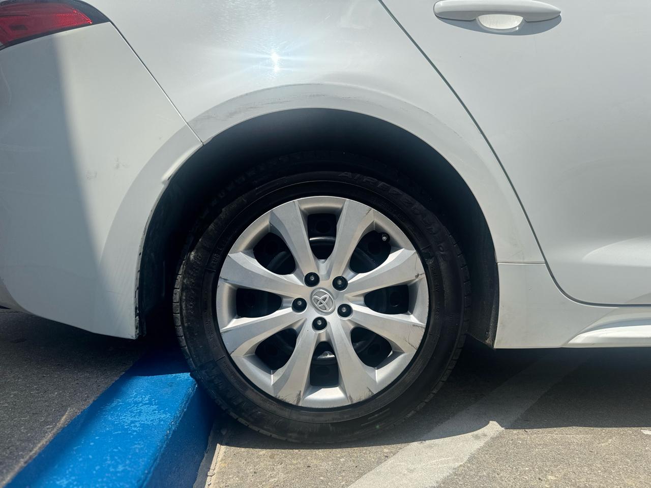 Toyota Corolla LE 2021