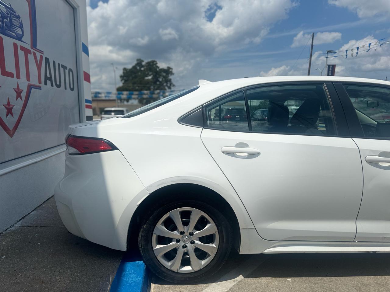 Toyota Corolla LE 2021