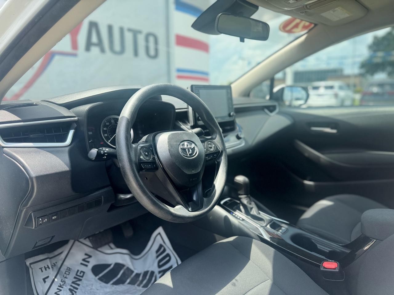 Toyota Corolla LE 2021