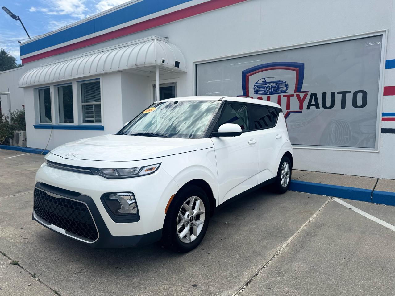 Kia Soul LX CVT 2022