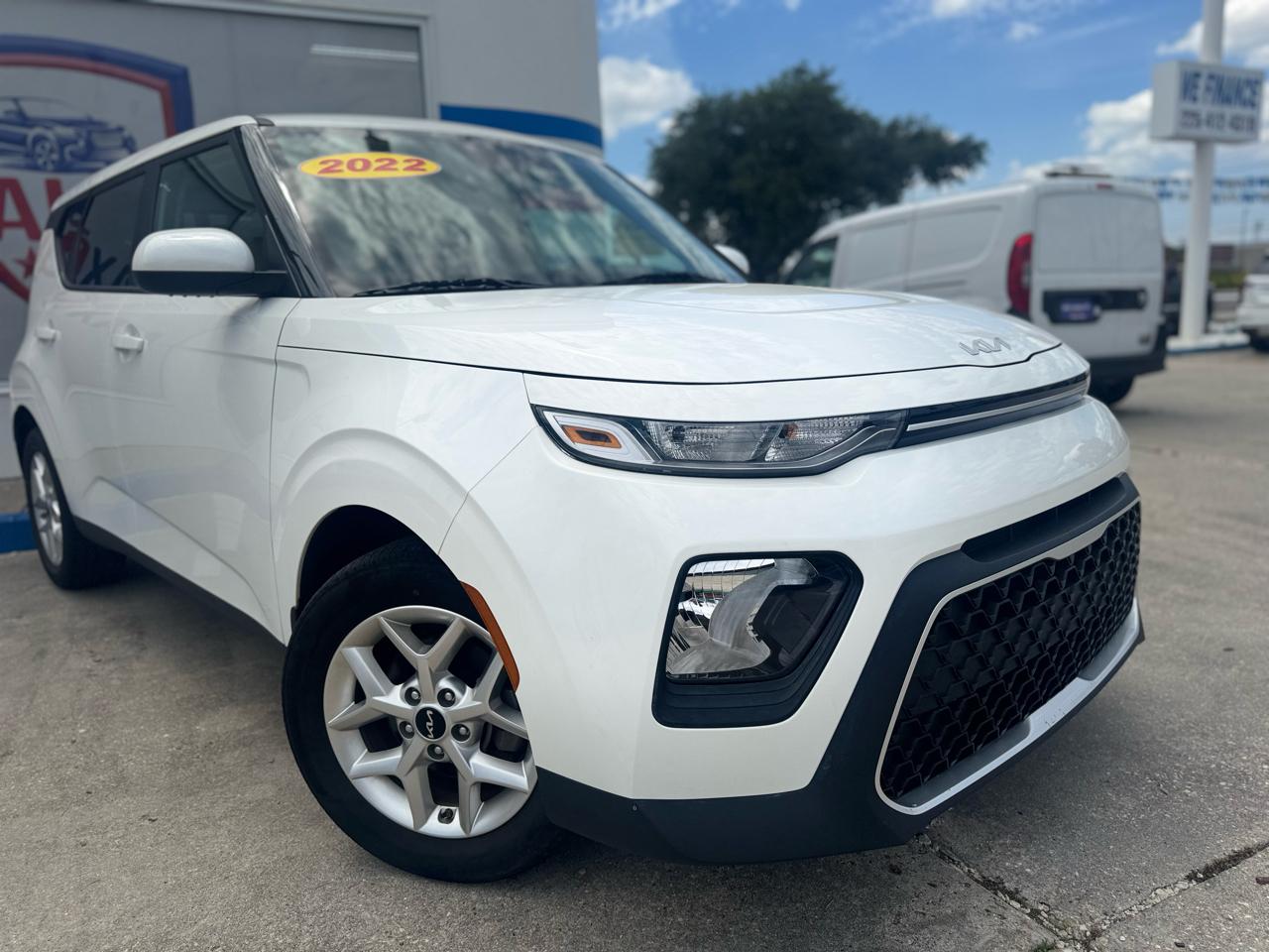 Kia Soul LX CVT 2022