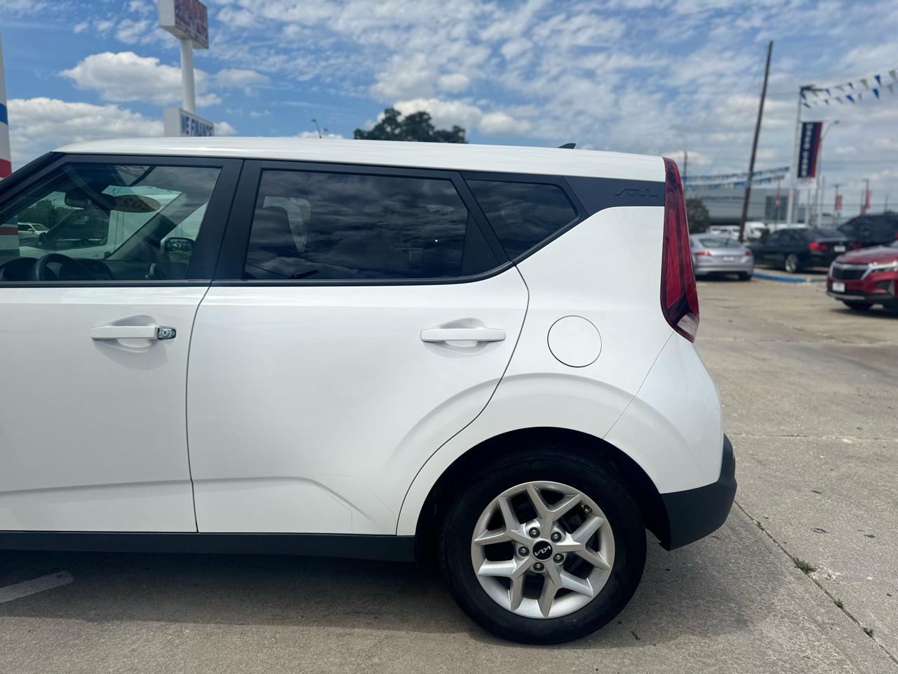 Kia Soul LX CVT 2022