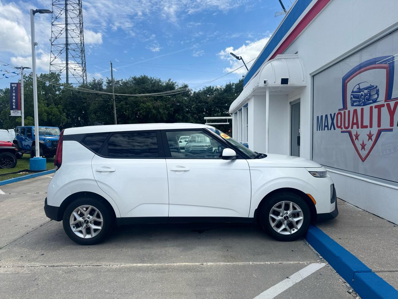 Kia Soul LX CVT 2022