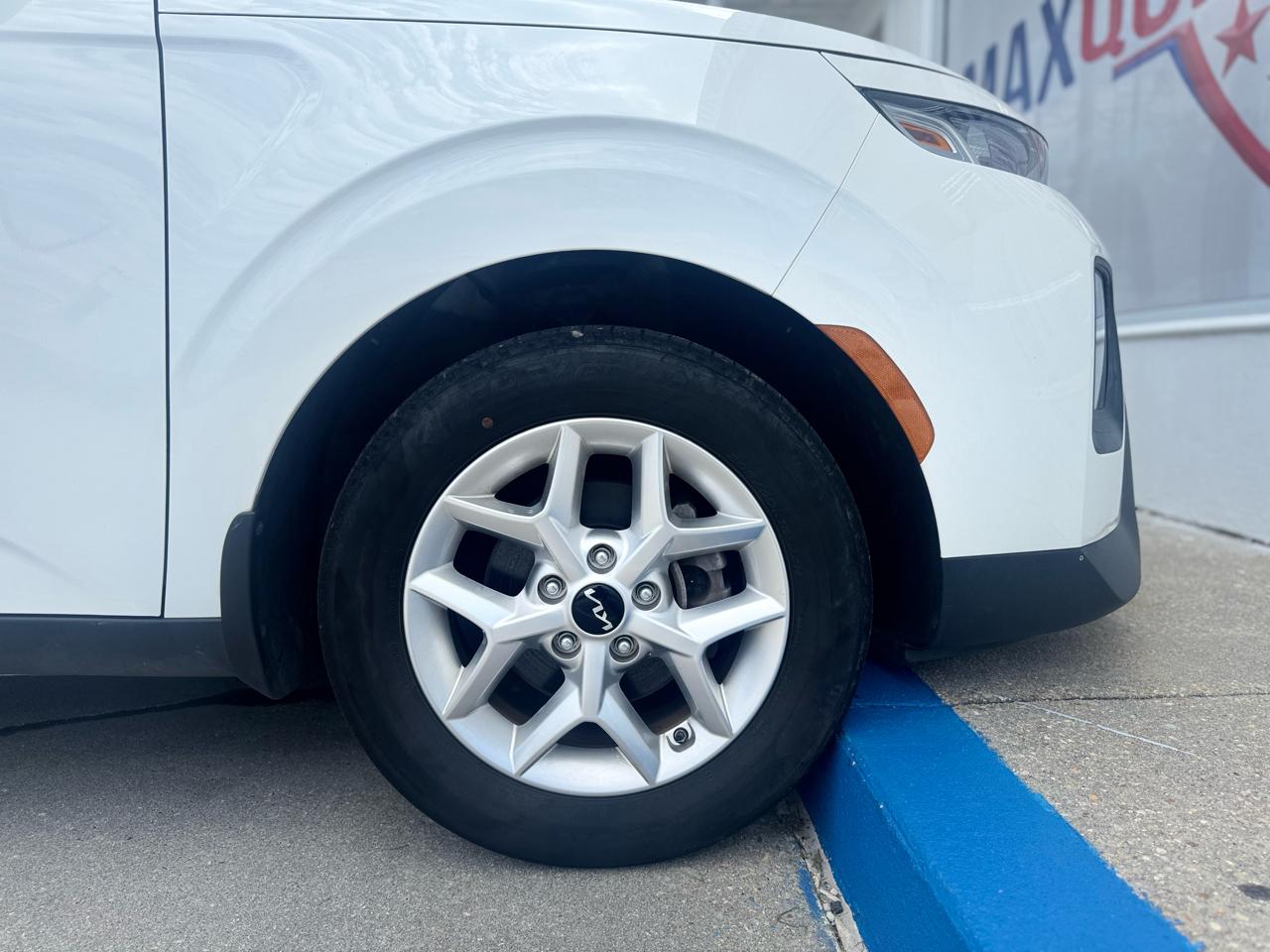 Kia Soul LX CVT 2022