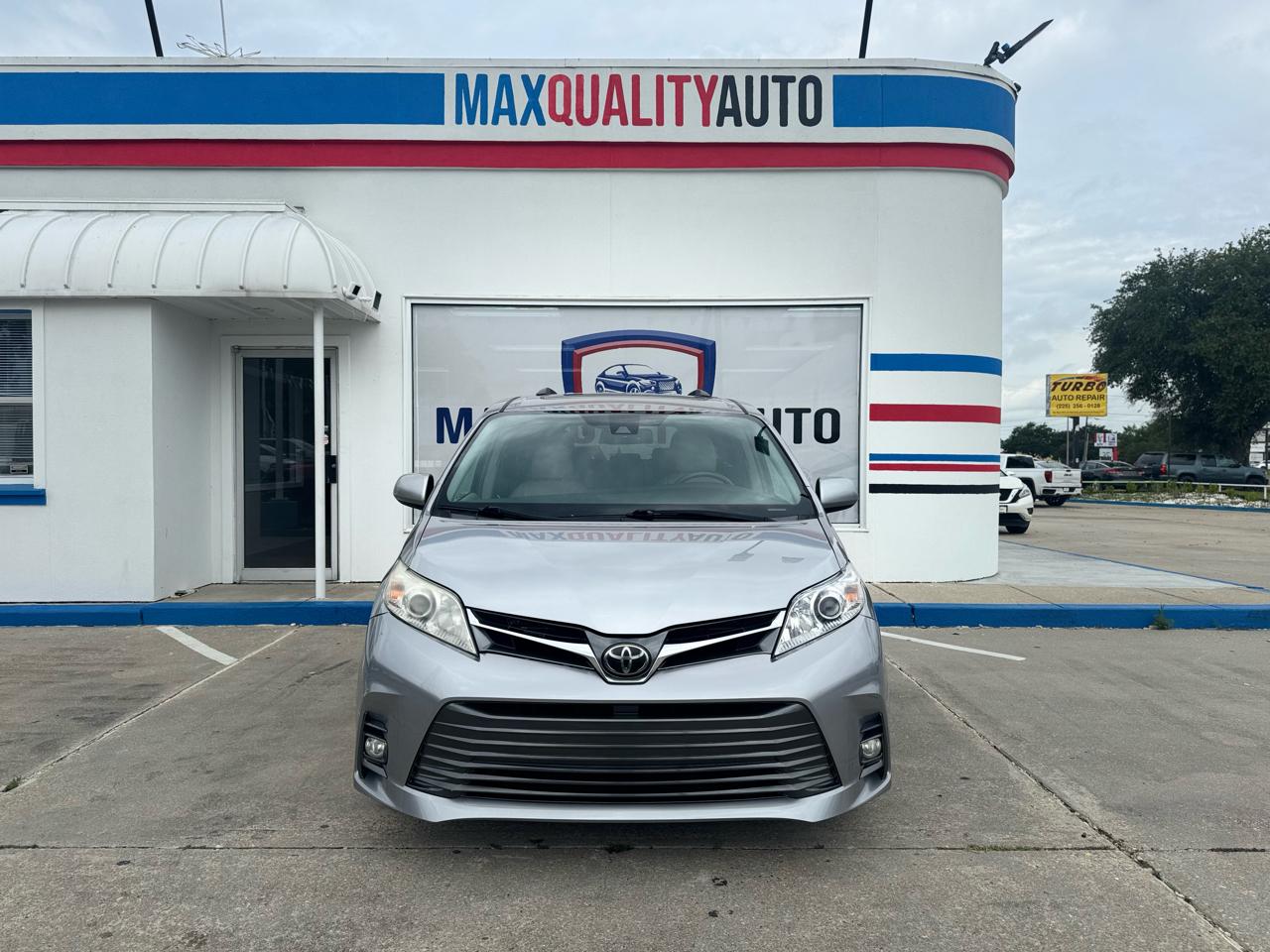 Toyota Sienna Limited Premium 7-Passenger 2018