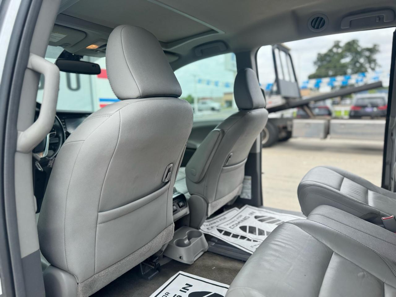 Toyota Sienna Limited Premium 7-Passenger 2018