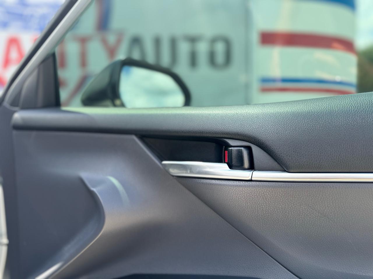 Toyota Camry LE 2020