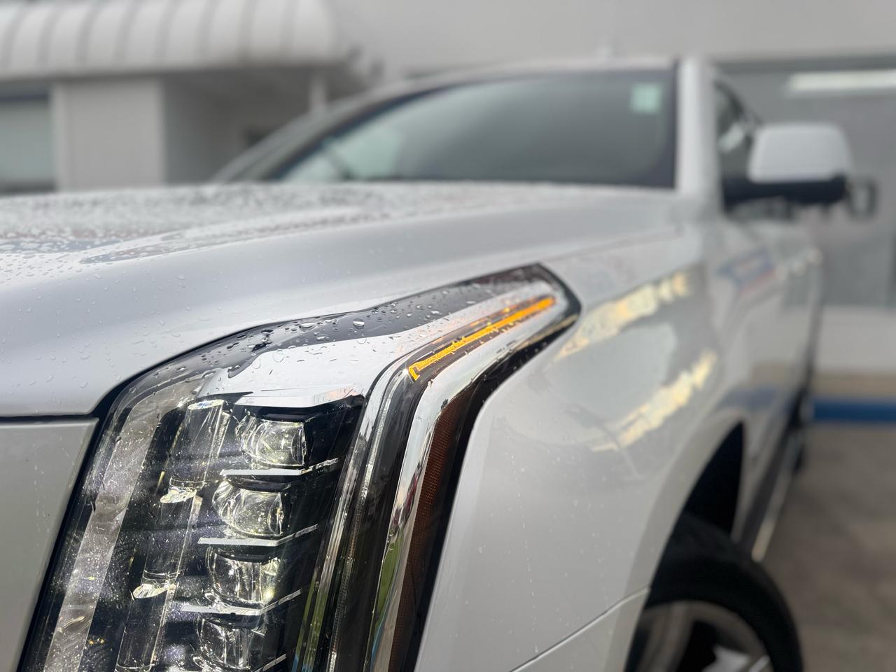 Cadillac Escalade Luxury 4WD 2017