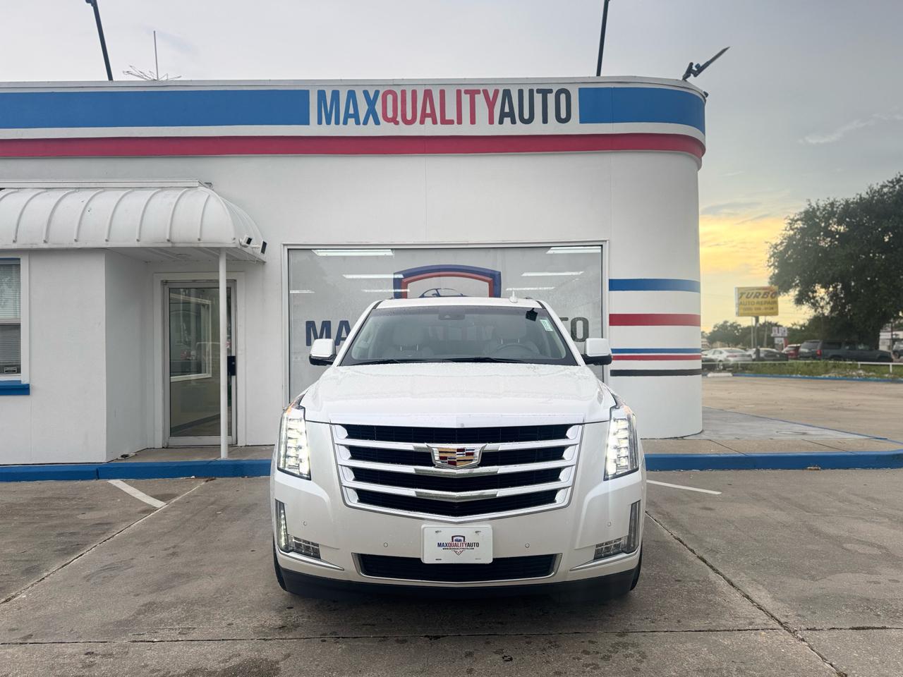 Cadillac Escalade Luxury 4WD 2017
