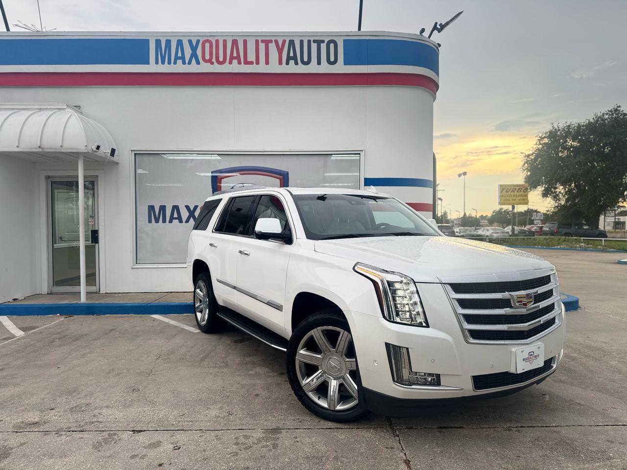 Cadillac Escalade Luxury 4WD 2017