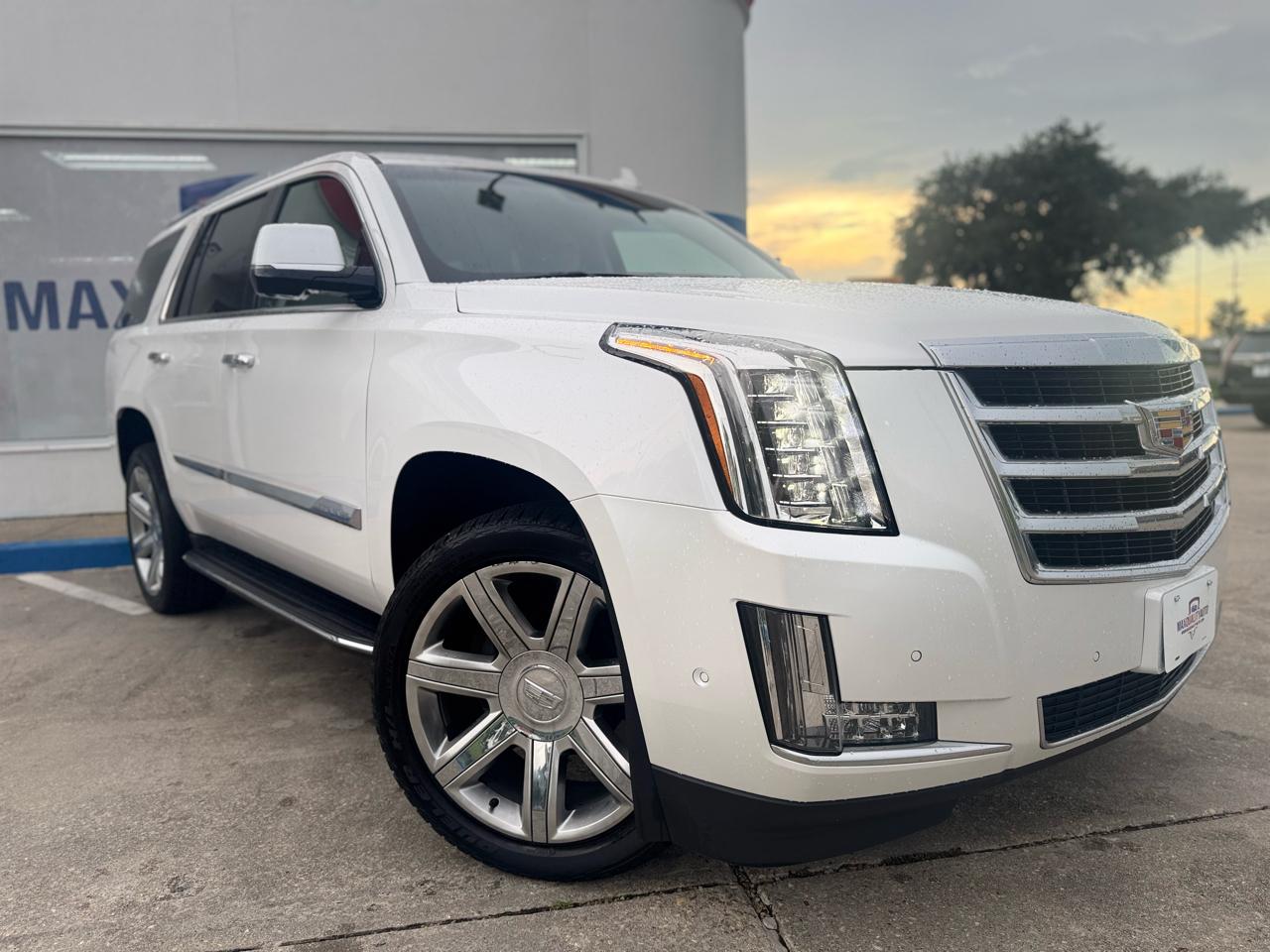 Cadillac Escalade Luxury 4WD 2017