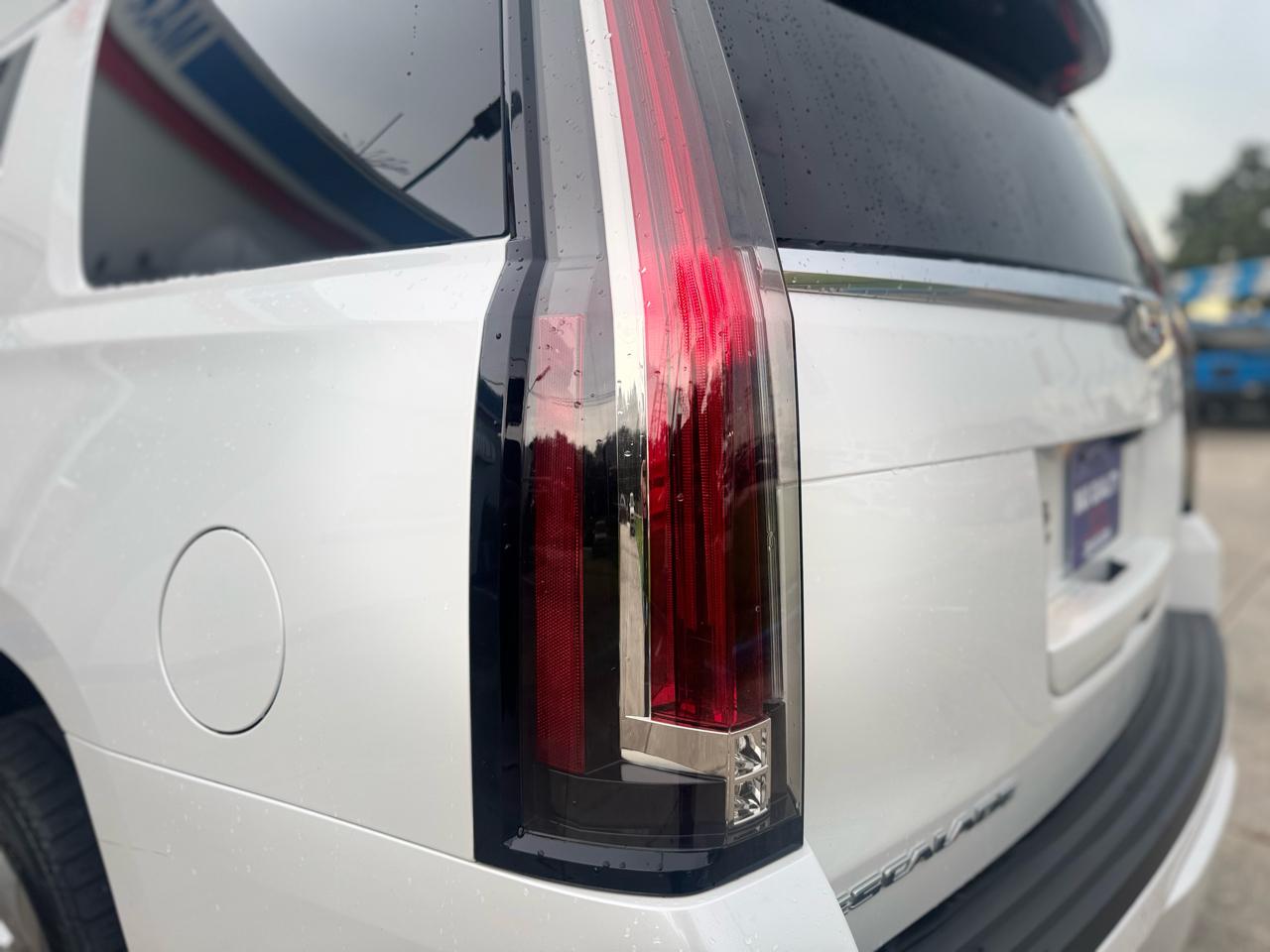 Cadillac Escalade Luxury 4WD 2017