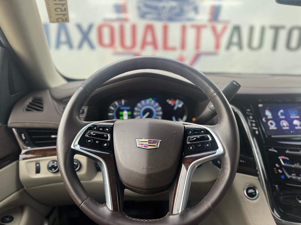 Cadillac Escalade Luxury 4WD 2017