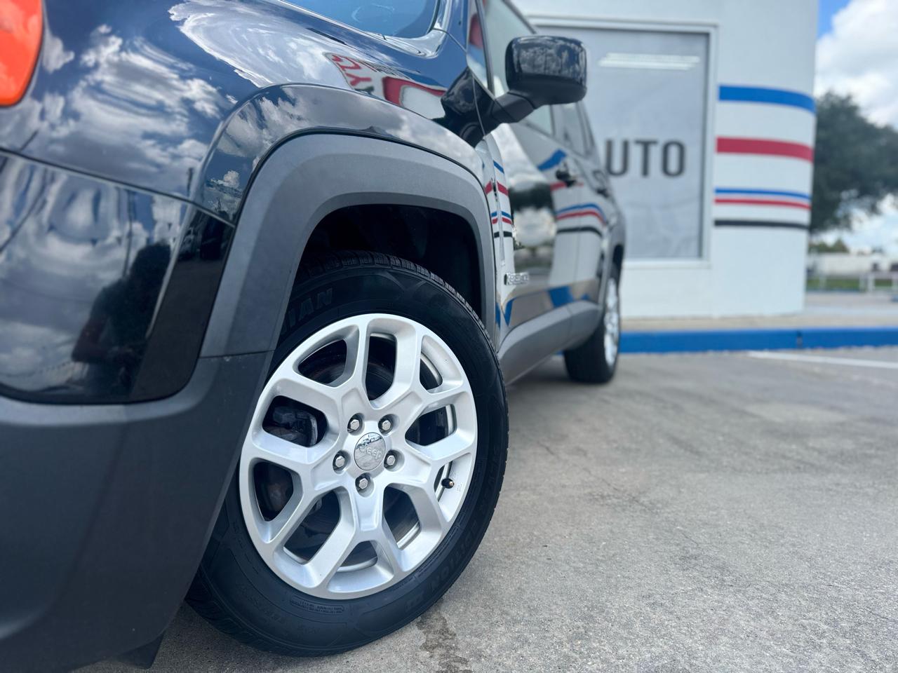 Jeep Renegade Latitude FWD 2017