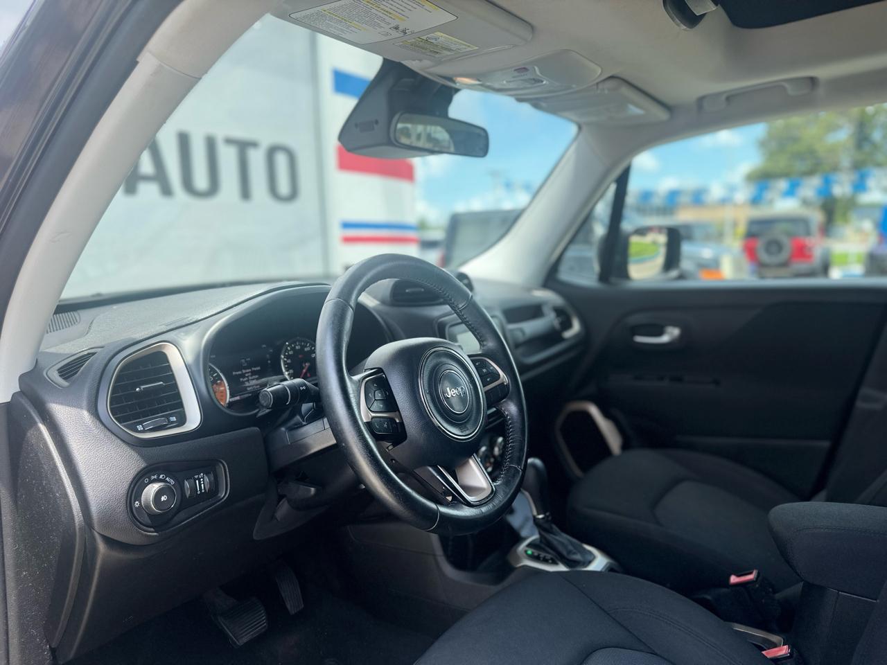 Jeep Renegade Latitude FWD 2017