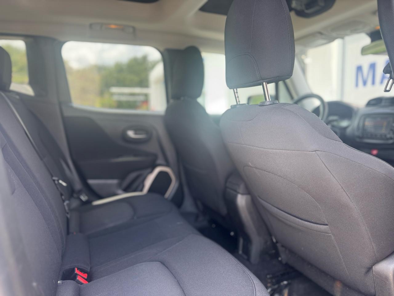 Jeep Renegade Latitude FWD 2017