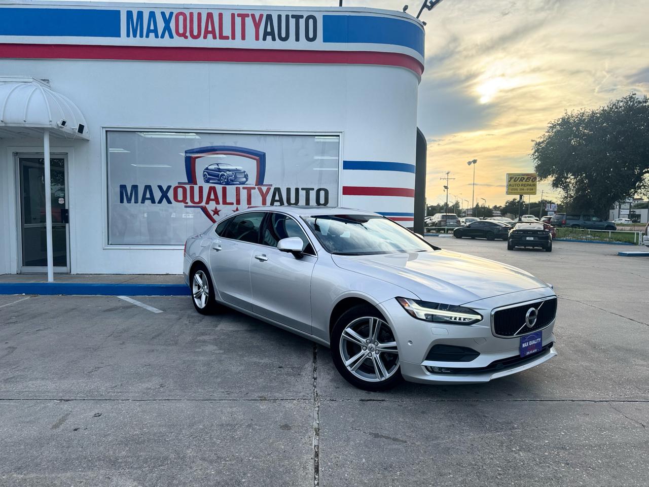 Volvo S90 T5 Momentum AWD 2018