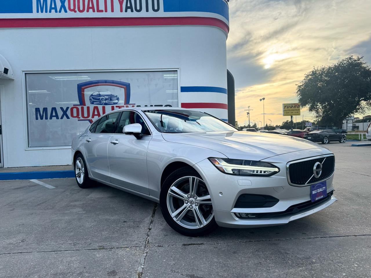Volvo S90 T5 Momentum AWD 2018
