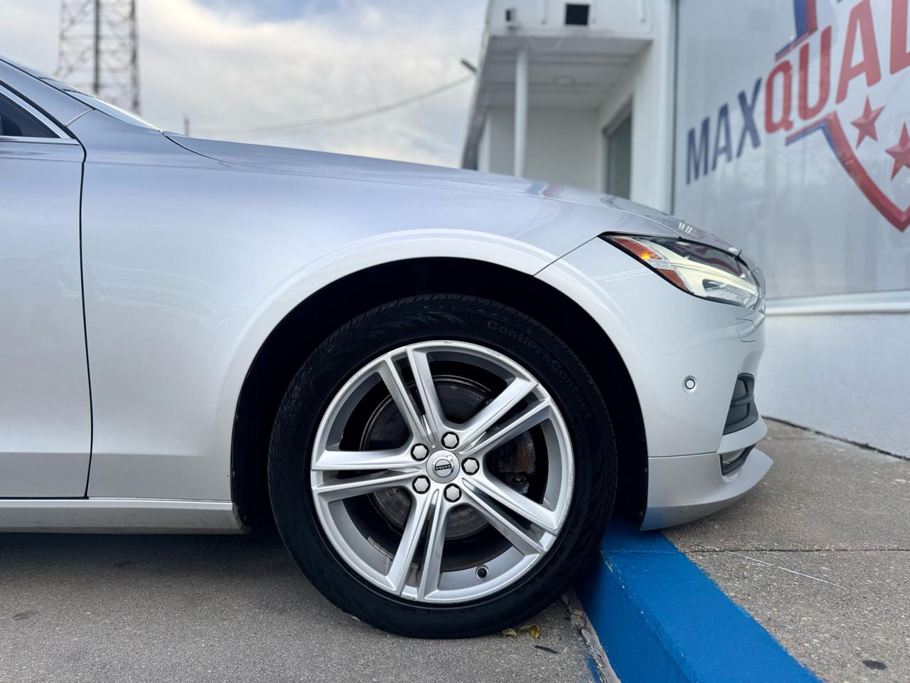 Volvo S90 T5 Momentum AWD 2018