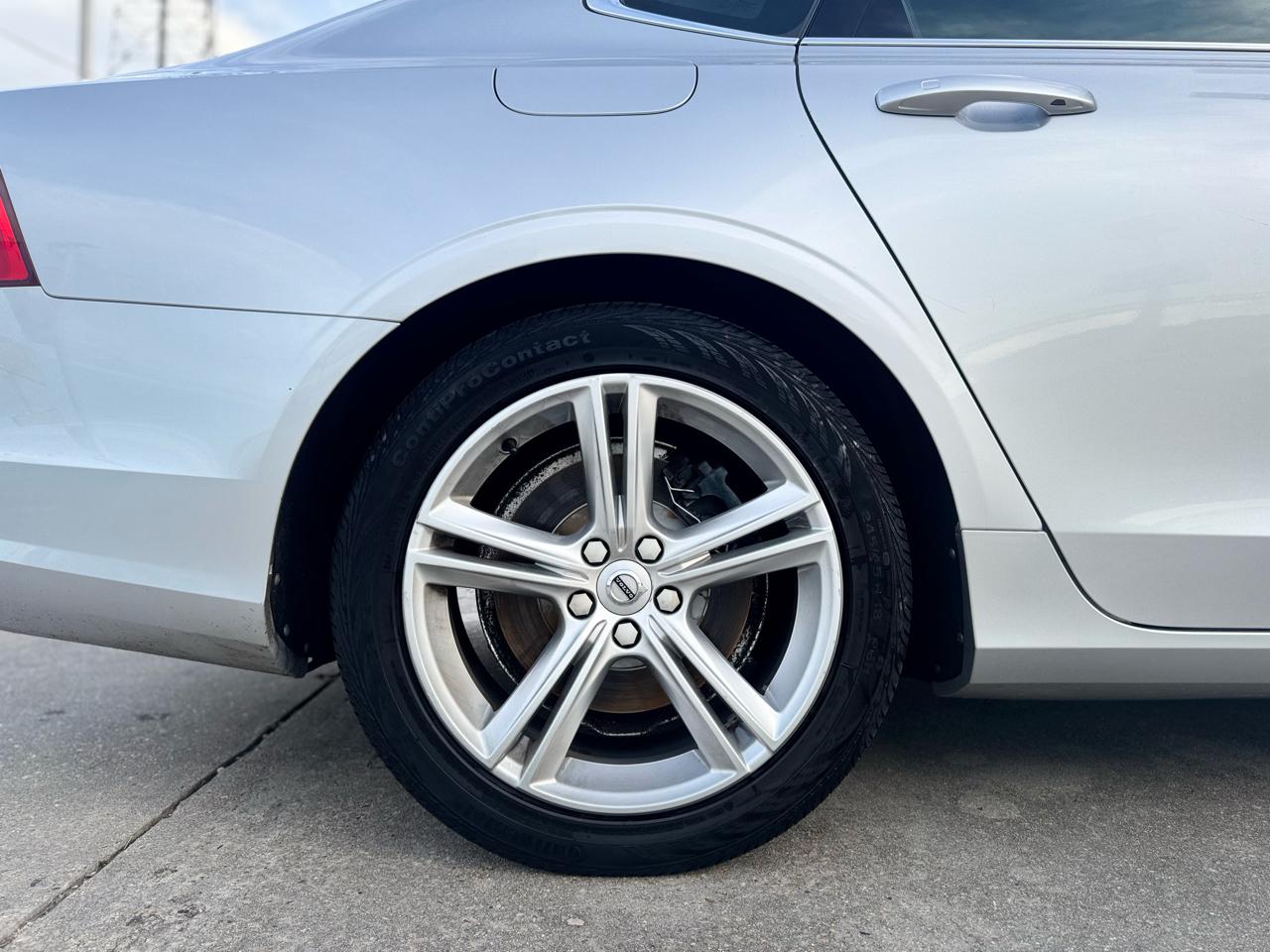 Volvo S90 T5 Momentum AWD 2018