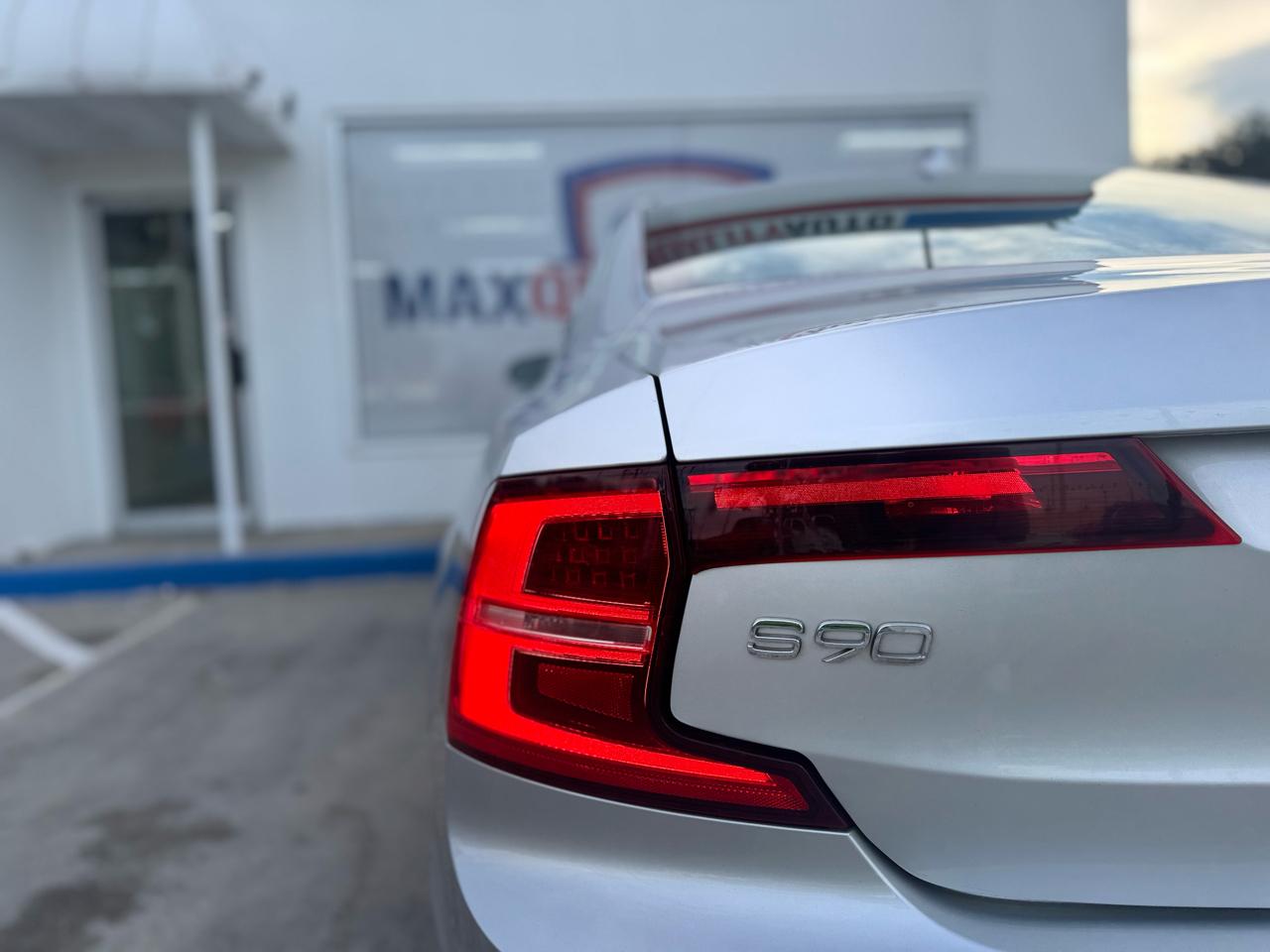 Volvo S90 T5 Momentum AWD 2018