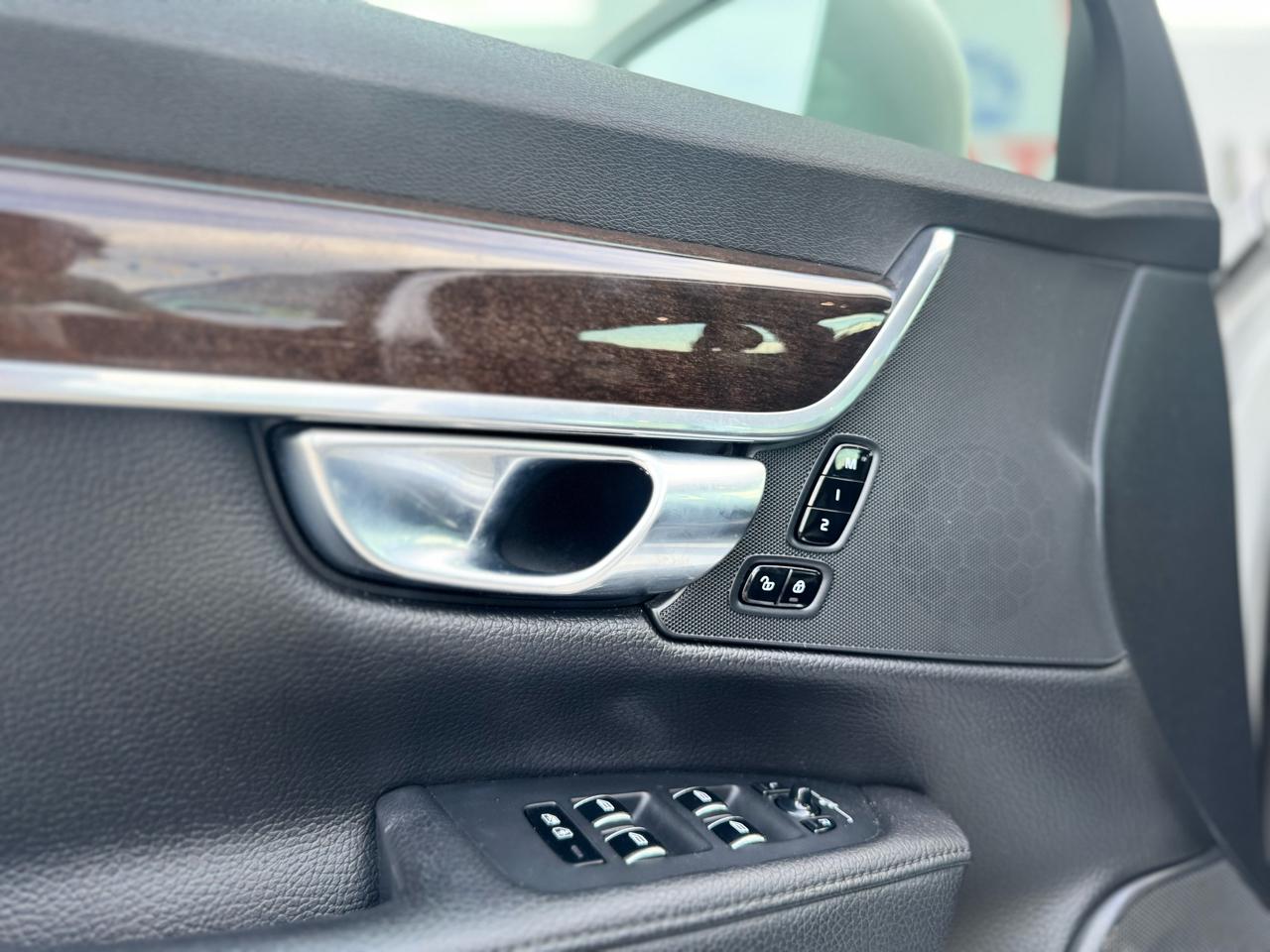 Volvo S90 T5 Momentum AWD 2018