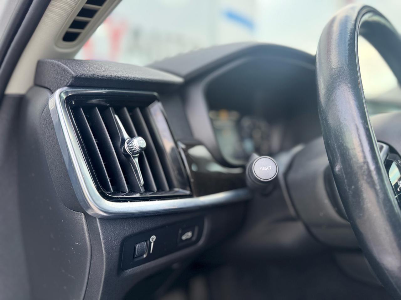 Volvo S90 T5 Momentum AWD 2018