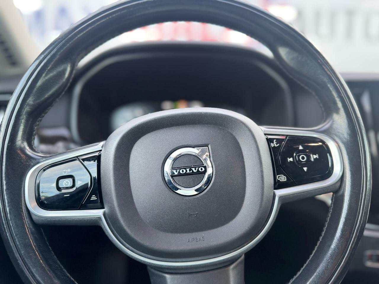 Volvo S90 T5 Momentum AWD 2018