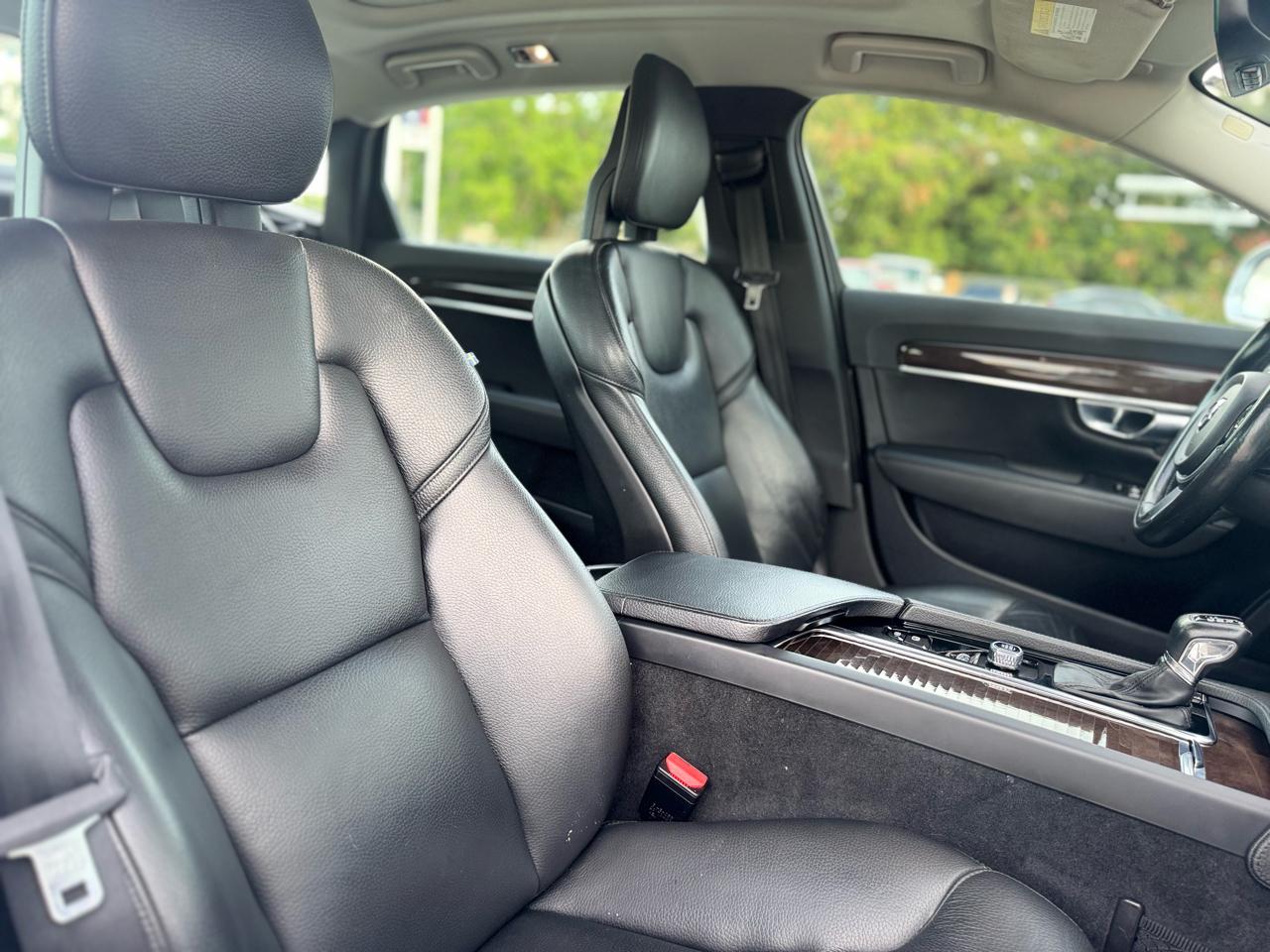 Volvo S90 T5 Momentum AWD 2018