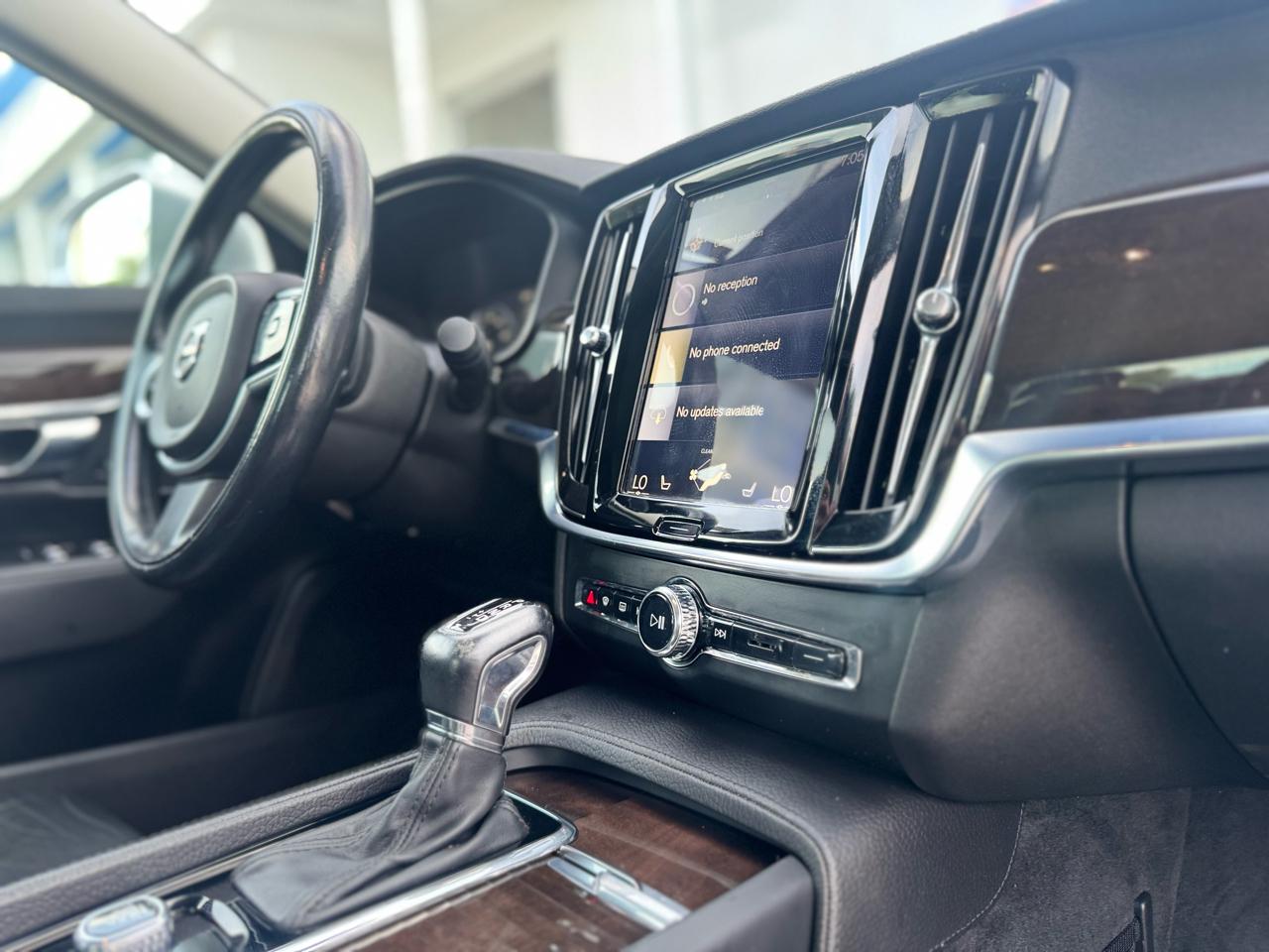 Volvo S90 T5 Momentum AWD 2018