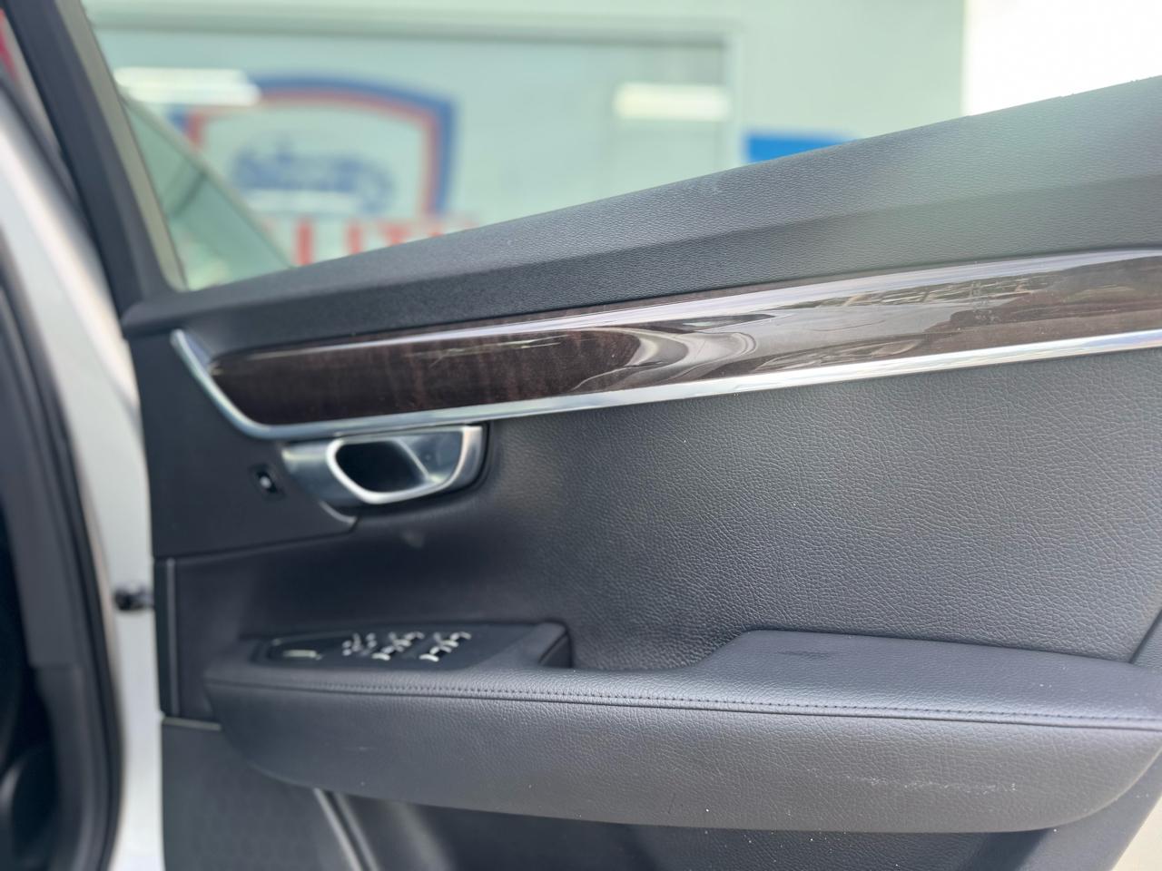 Volvo S90 T5 Momentum AWD 2018
