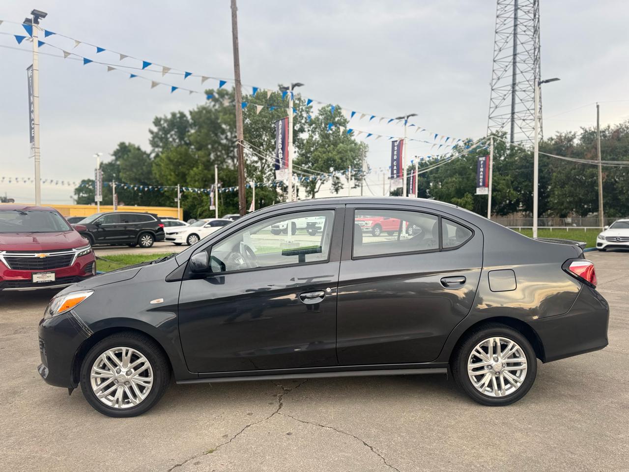 Mitsubishi Mirage G4 ES 2024