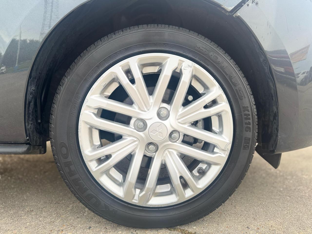 Mitsubishi Mirage G4 ES 2024
