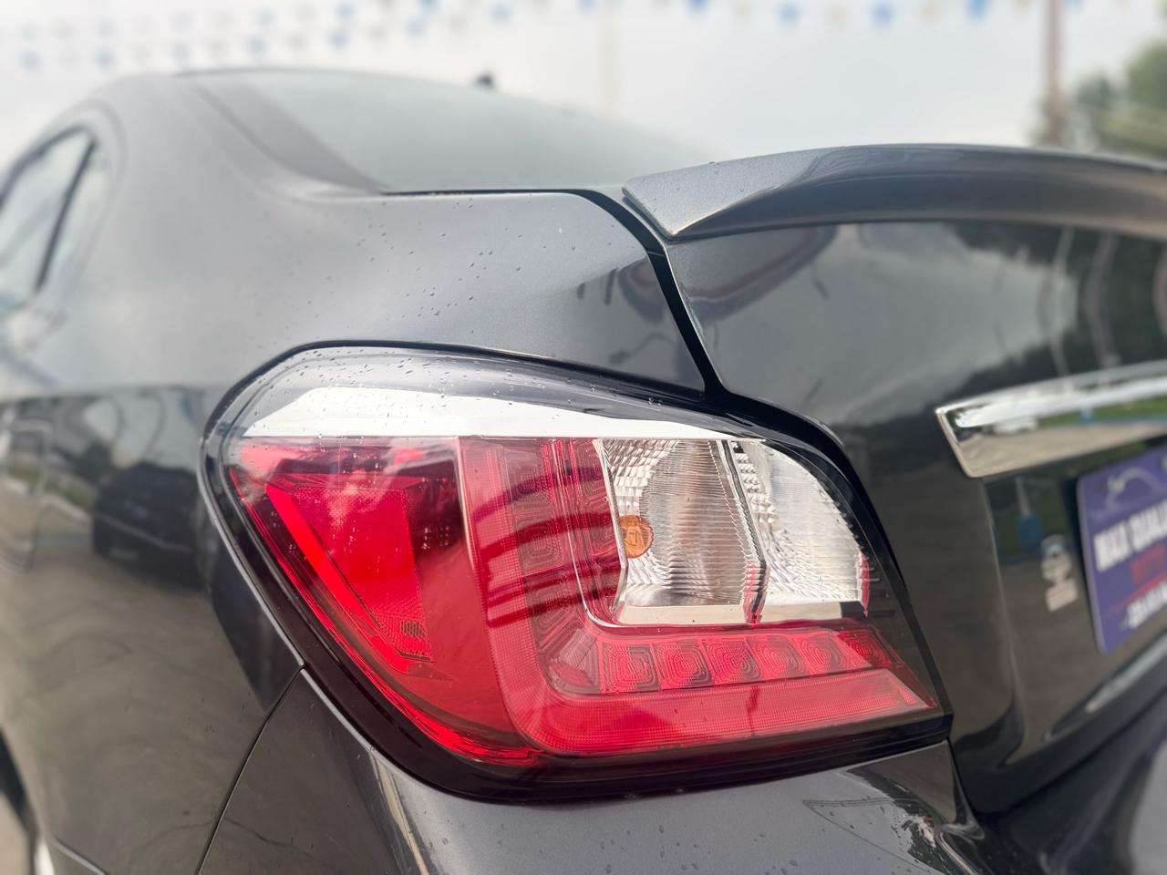 Mitsubishi Mirage G4 ES 2024