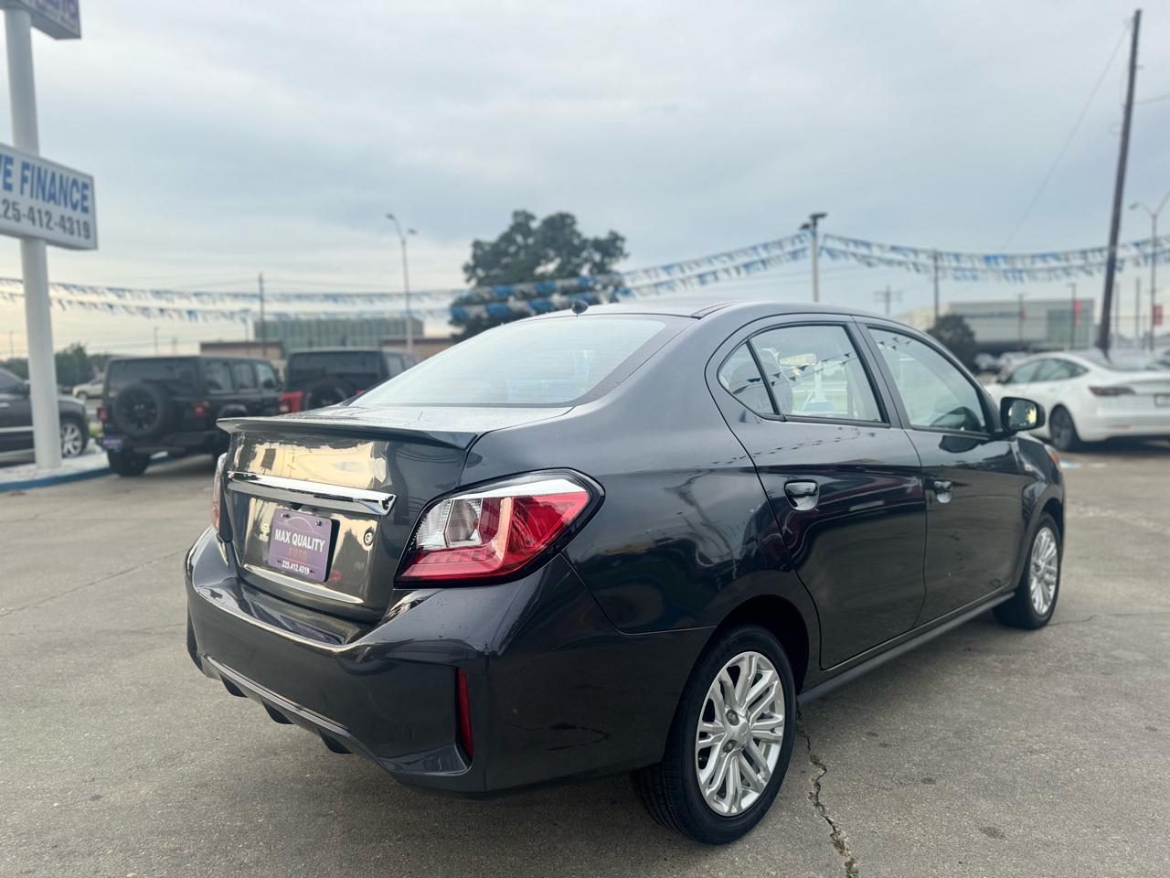 Mitsubishi Mirage G4 ES 2024