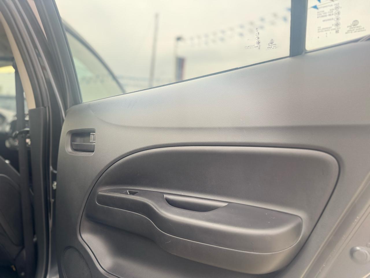 Mitsubishi Mirage G4 ES 2024