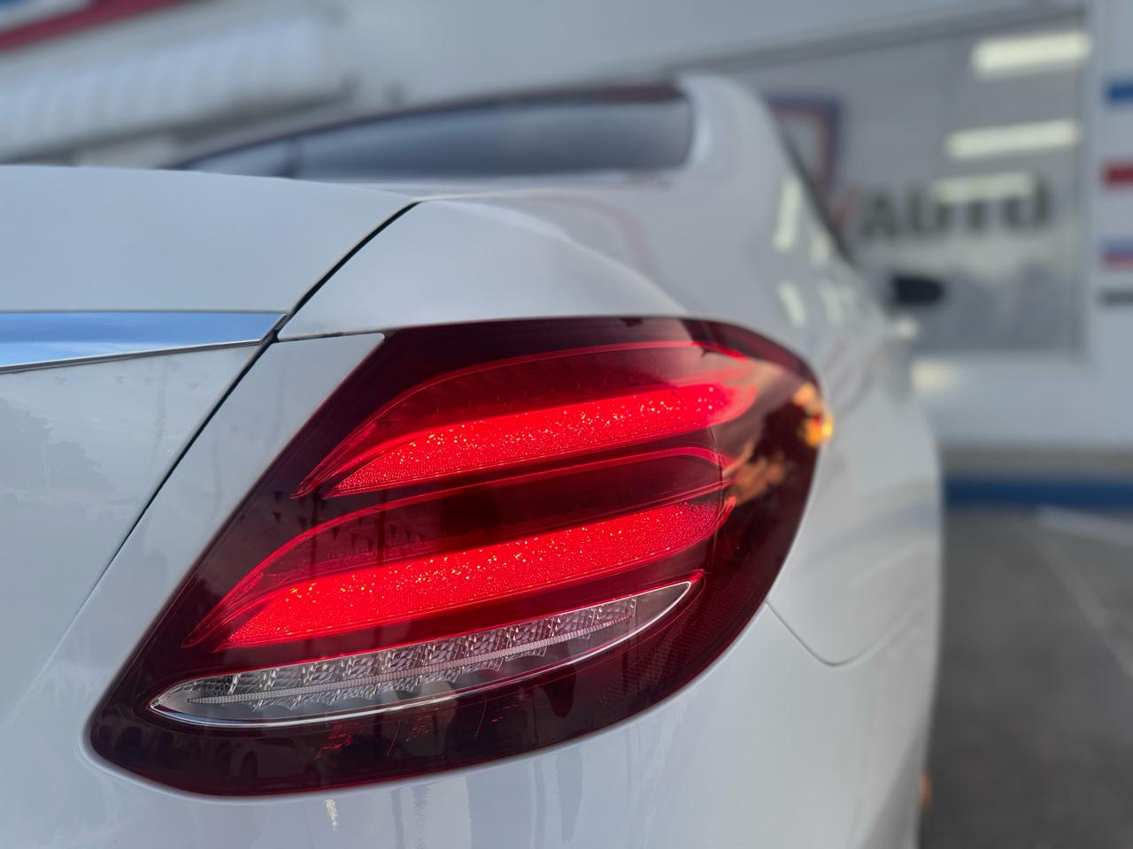 Mercedes-Benz E-Class E300 Luxury Sedan 2017