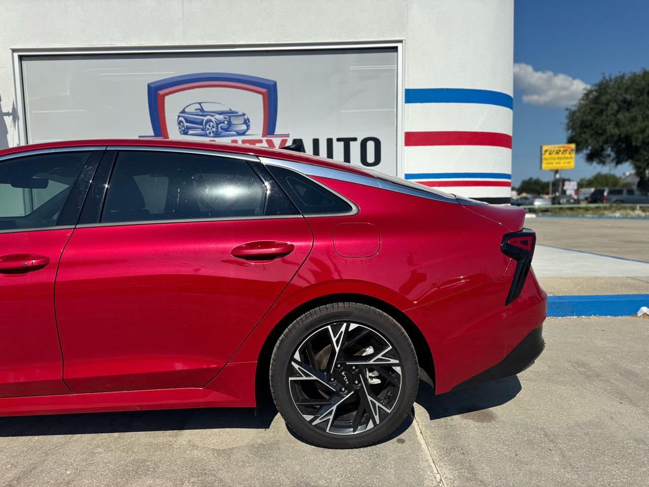 Kia K5 GT-Line 2025