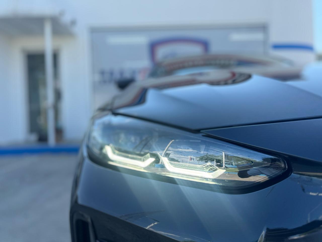 BMW 4-Series M440i Coupe 2023
