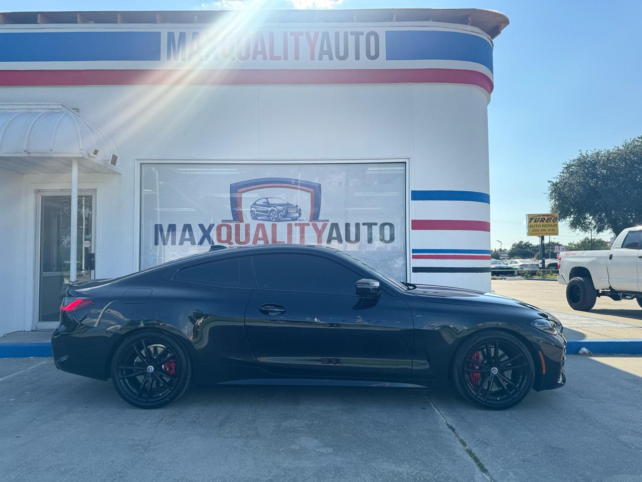 BMW 4-Series M440i Coupe 2023