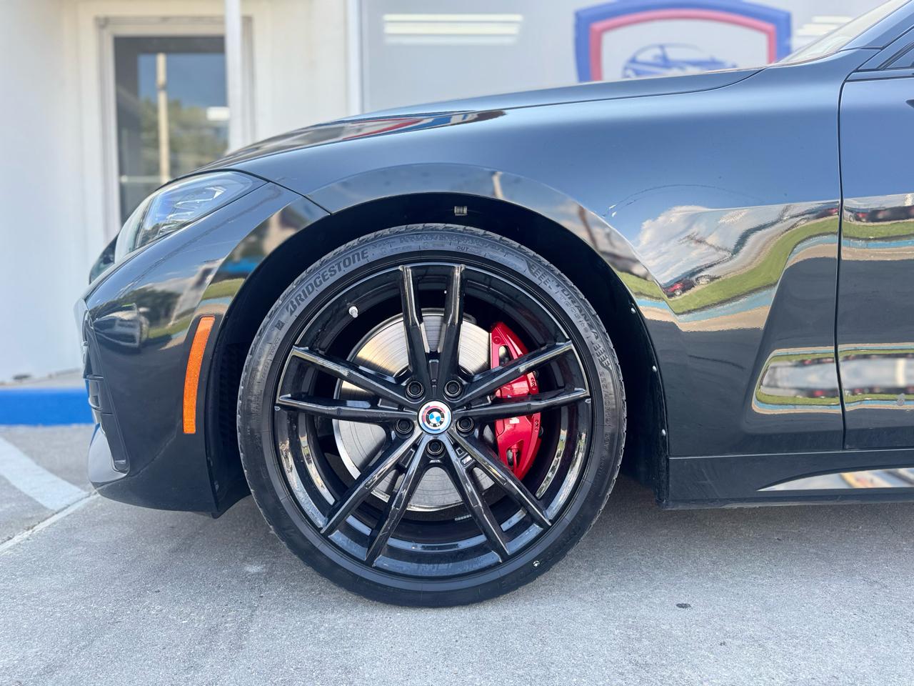 BMW 4-Series M440i Coupe 2023