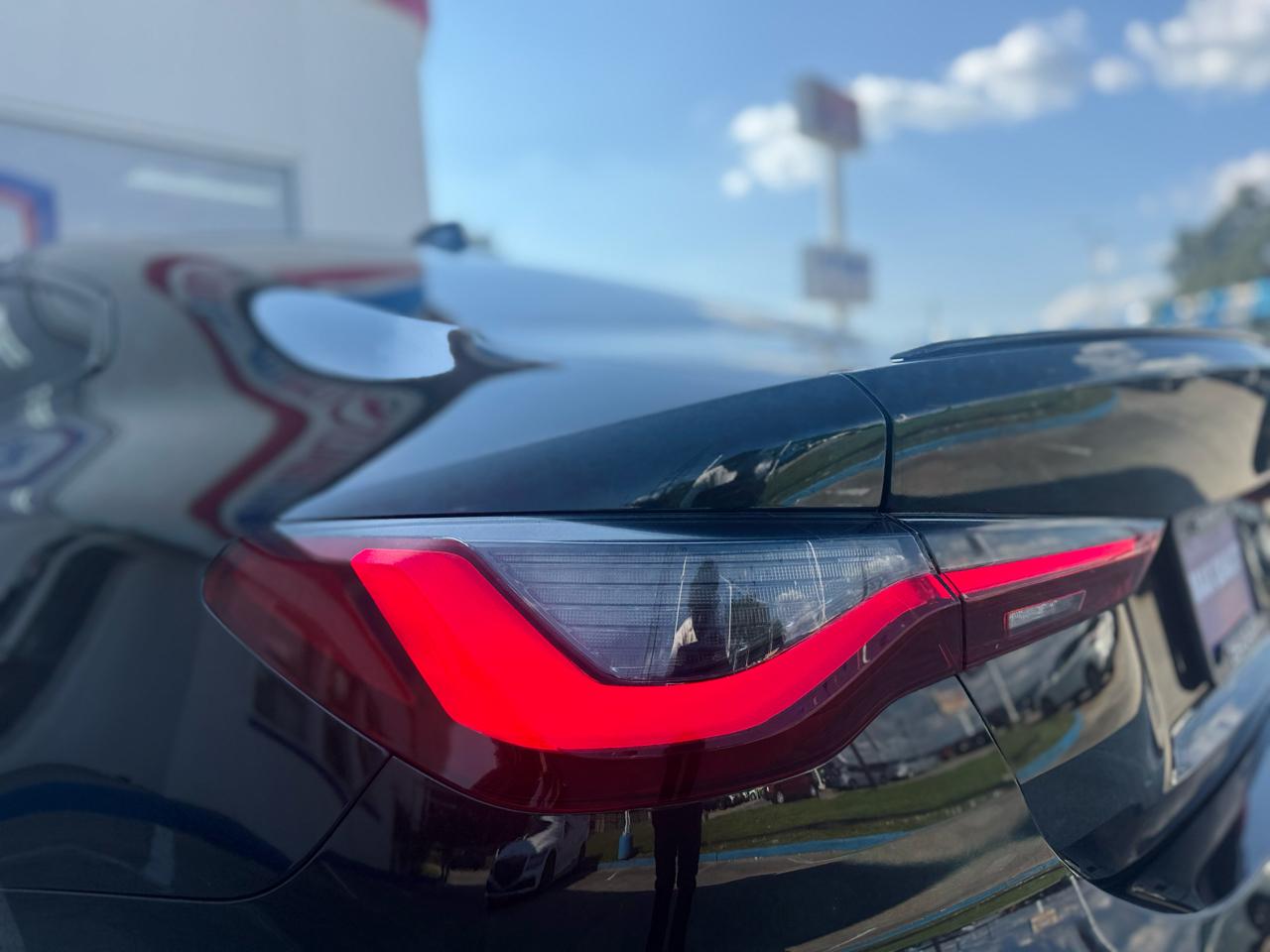 BMW 4-Series M440i Coupe 2023
