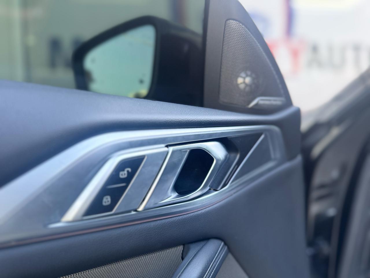 BMW 4-Series M440i Coupe 2023