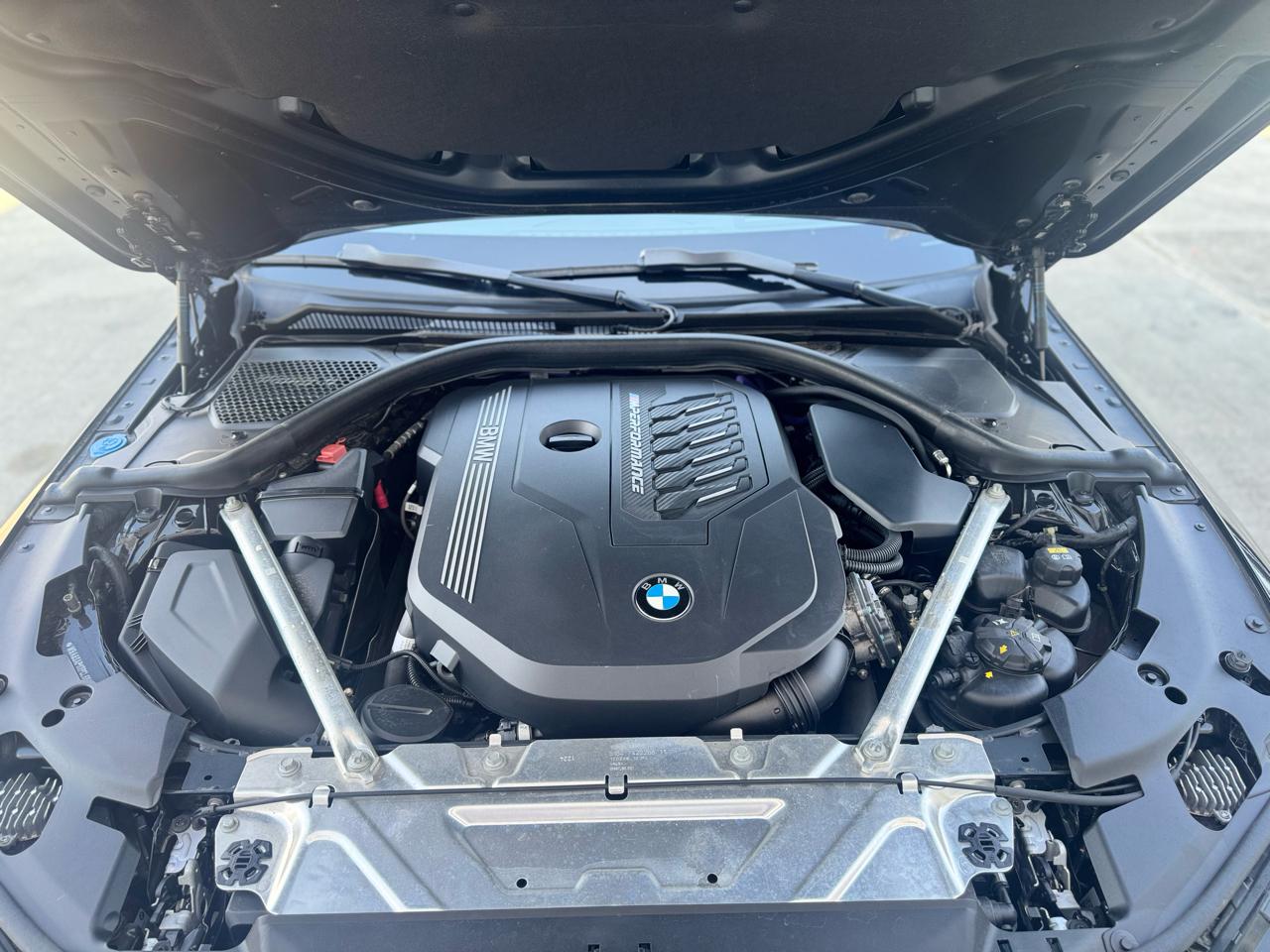 BMW 4-Series M440i Coupe 2023