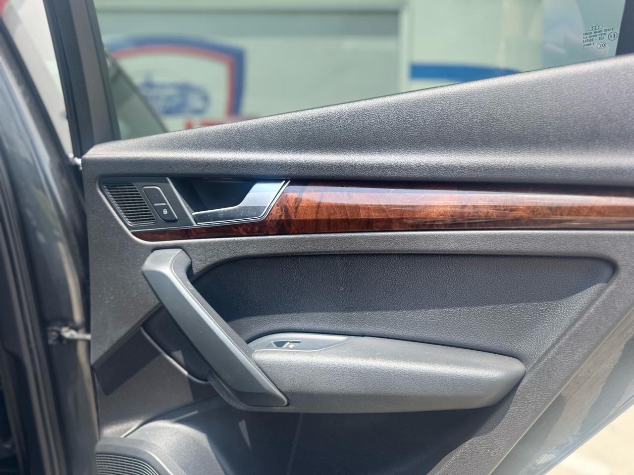 Audi Q5 2.0T Premium Plus quattro 2018