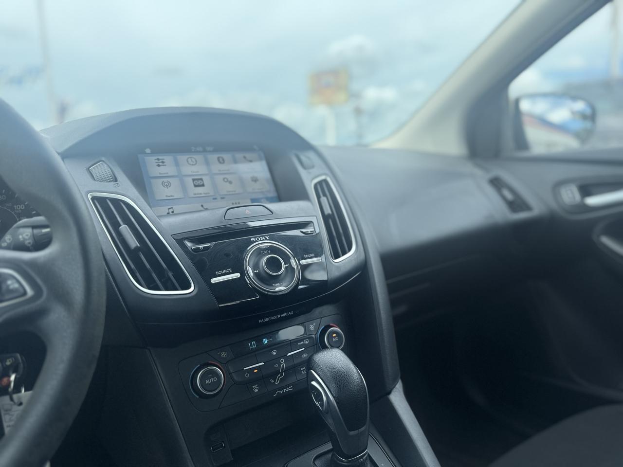Ford Focus photo 11