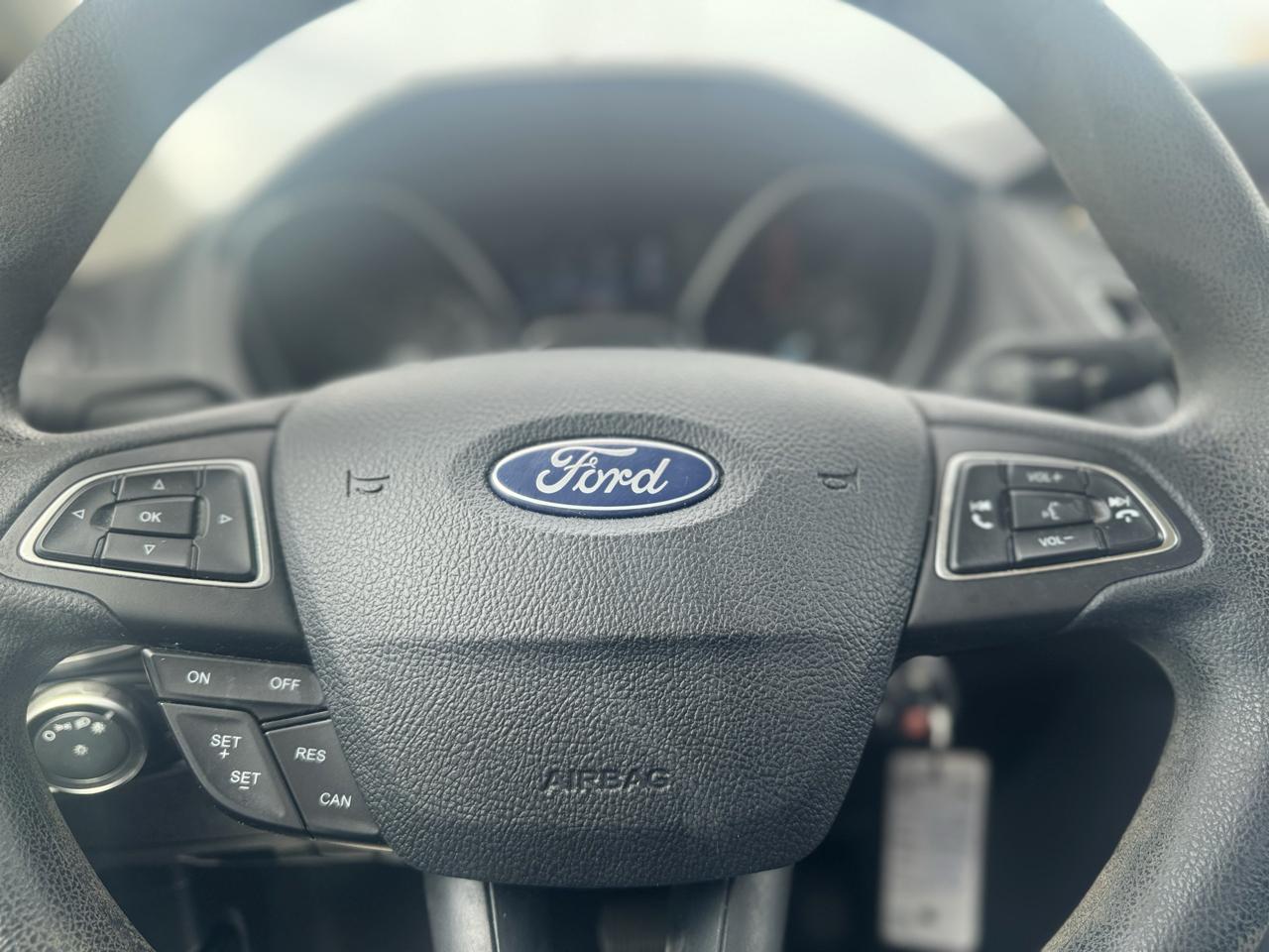 Ford Focus photo 13